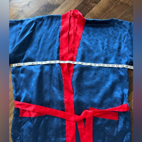 Blue and Red Reversible Kimono Robe - Picture 3 of 8